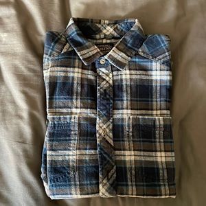 Pendleton blue and gray, plaid men’s shirt!  MEDIUM
